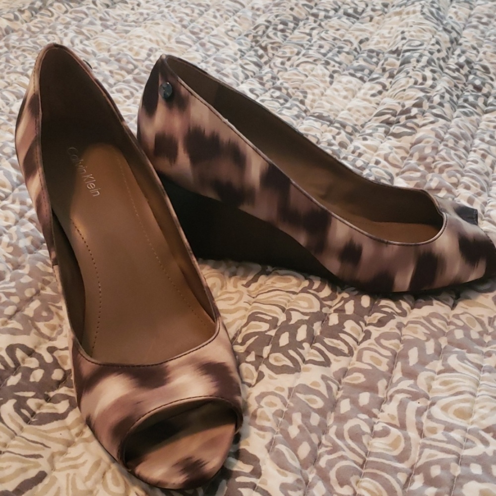 Calvin Klein wedges size 8